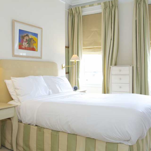 Impeccable 1 bedroom vacation rental flat near Sloane Square A Place