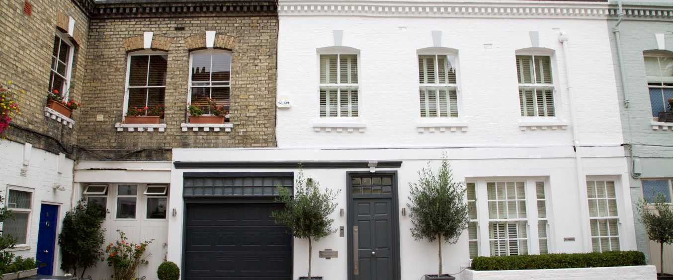 A chic and spacious holiday house near Earls Court A Place Like Home