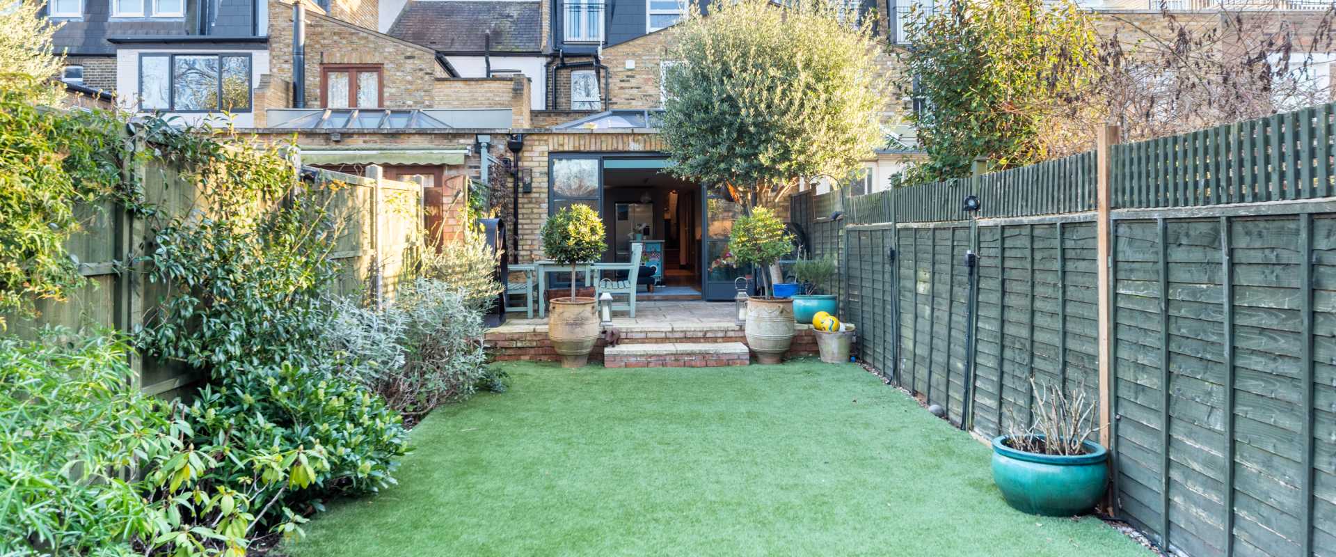 Familyfriendly Fulham home for 6 in Hugon Road A Place Like Home