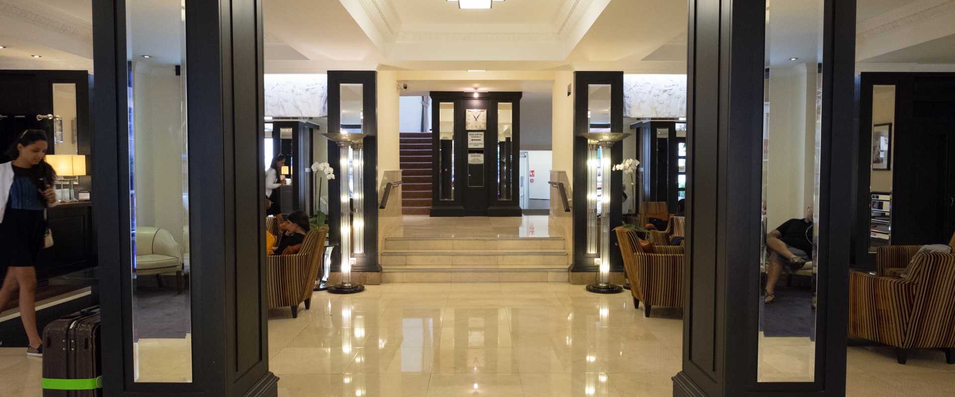 Superior studio apartment in art deco development | A Place Like Home