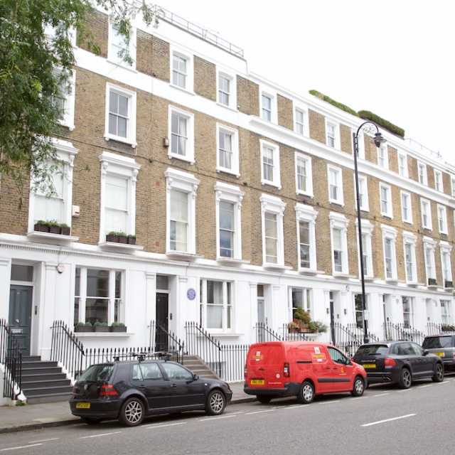 Minimalist Albert Bridge Apartments London for Simple Design